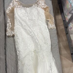 Elegant White Lace mermaid style wedding dress